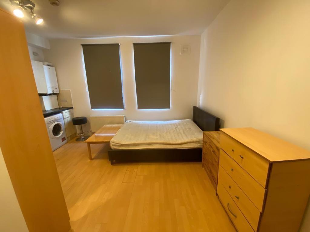 Golders Way Rooms Λονδίνο Εξωτερικό φωτογραφία